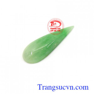 Mặt ngọc cẩm thạch thành đạt từ xa xưa đến nay đã rất được mọi người ưa chuộng, là loại ngọc được ưa chuộng bậc nhất trong phong thủy