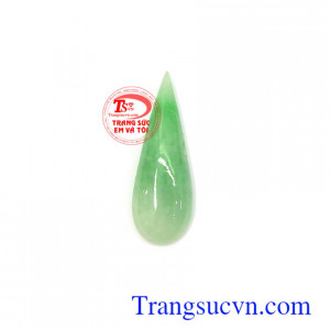 Mặt ngọc cẩm thạch thành đạt ngọc thiên nhiên làm mặt dây chuyền đeo sang trọng, tinh tế và thời trang