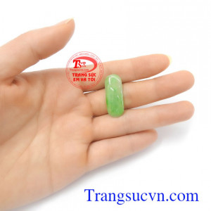 Mặt ngọc Jadeite tiền tài bền đẹp, chất lượng, dễ dàng chế tác thành trang sức đeo thời trang, đẳng cấp