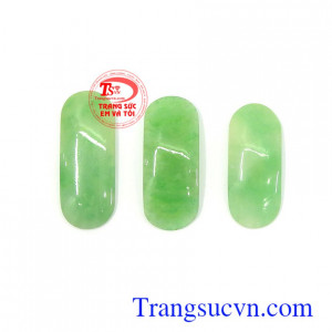 Mặt ngọc Jadeite tiền tài là món quà tặng ý nghĩa cho người yêu thương