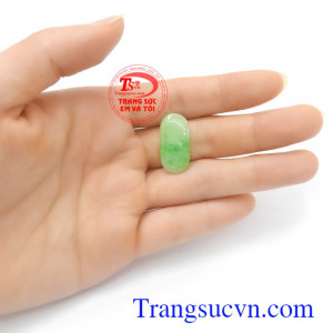 Mặt ngọc phỉ thúy tài lộc bình an là món quà tặng ý nghĩa cho người yêu thương