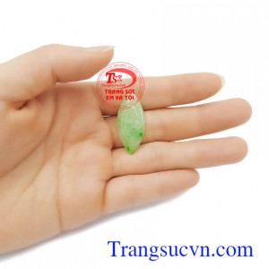 Mặt ngọc phỉ thúy thịnh vượng rất được mọi người ưa chuộng từ xưa đến nay