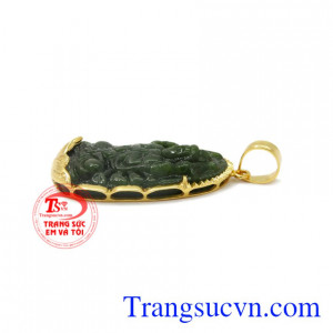 Ngài là bùa hộ mệnh cho những người tuổi Tý. Mặt phật bản mệnh tuổi Tý Nephrite