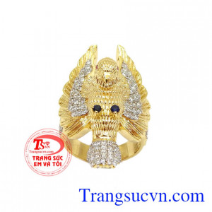 Nhẫn nam đại bàng cao cấp được chế tác tinh tế tới từng đường nét. 