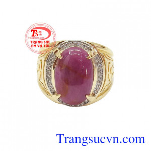 Nhiều người tin rằng Ruby là hiện thân của Mặt Trời và mang ý nghĩa đem lại cho bạn tiền tài, danh vọng và một cuộc sống hạnh phúc