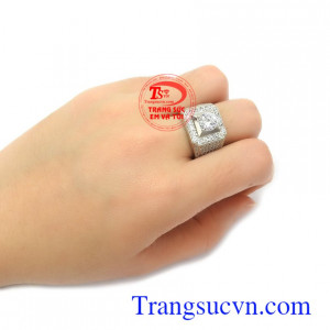 Nhẫn nam vàng trắng Hàn Quốc thời thượng là món quà ý nghĩa cho người yêu thương