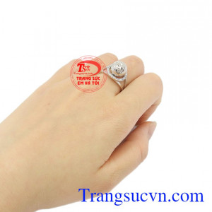 Nhẫn nữ bi vàng trắng đẹp, bảo hành 6 tháng.