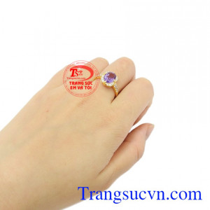 Nhẫn nữ đá thạch anh tím oval/Facet hợp thời trang.