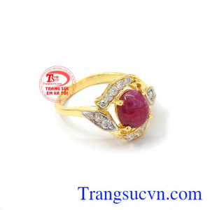 Nhẫn nữ Ruby quý phái mang lại vẻ đẹp quý phái, hiện đại cho phái đẹp.