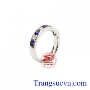 Nhẫn nữ Sapphire xanh là sản phẩm đá sapphire thiên nhiên, có giấy kiểm định,Nhẫn nữ Sapphire xanh
