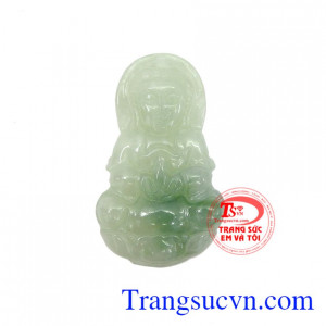 Phật ngọc jadeite Bình An là sản phẩm được chế tác tinh xảo, sắc nét