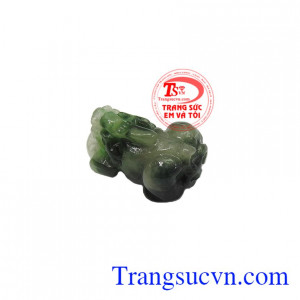 Dân gian quan niệm rằng khi sở hữu một tỳ hưu bên mình thì người sở hữu sẽ sớm trở nên giàu có, bởi của cải chỉ có vào mà không có ra