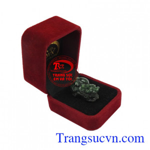 Ngọc Jadeite thiên nhiên