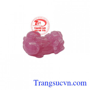Ruby bảo vệ bạn khỏi những tai ương, mang những điều tốt lành, may mắn