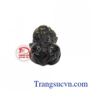 Tỳ hưu sapphir hợp mệnh mang đến cho người dùng sự may mắn và tài lộc.
