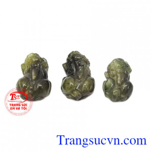 Sản phẩm có thể làm mặt dây hoặc mặt nhẫn. Tỳ hưu sapphir tài lộc.