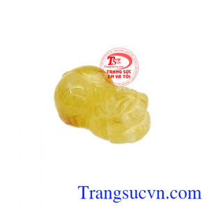 Sản phẩm có thể bọc vàng hoặc bạc để làm mặt dây, nhẫn. Tỳ hưu thạch anh tóc mệnh kim