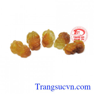 Trang sức đá quý sang trọng và tinh tế. Tỳ hưu thạch anh tóc thiên nhiên phú quý.