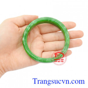 Vòng tay cẩm thạch như ý chất lượng.