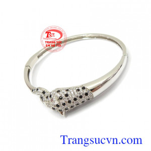Vòng tay vàng trắng Korea 10k phù hợp làm quà tặng cho người yêu thương