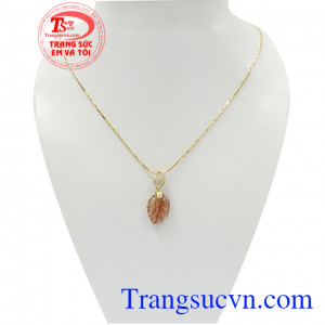 Bộ dây chiếc lá may mắn là bộ trang sức sang trọng ý nghĩa dành tặng người thân.