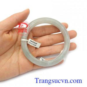 Cẩm thạch trắng cao cấp bền đẹp, chất lượng, là món quà ý nghĩa cho người yêu thương