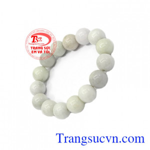 Từ xa xưa, con người đã sớm dùng Đá Ngọc làm đồ trang sức, có thể nói còn trước cả vàng,Chuỗi vòng ngọc trắng