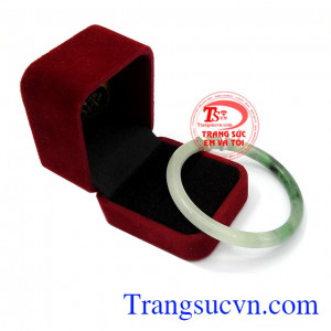 Đôi vòng đẹp nhất có giấy kiểm định uy tín, giao hàng nhanh trên toàn quốc