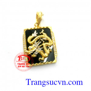 Mặt dây rồng vàng tây thương hiệu Em và Tôi đảm bảo chất lượng.