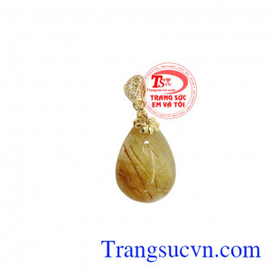 Mặt dây thạch anh tóc vàng đại cát được bọc vàng 14k đẹp, sang trọng