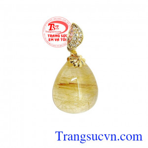 Mặt dây thạch anh tóc vàng may mắn là sản phẩm thạch anh thiên nhiên, có giấy kiểm định chất lượng