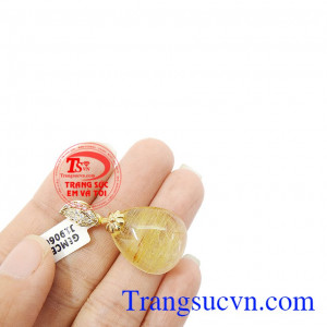 Mặt dây thạch anh tóc vàng may mắn