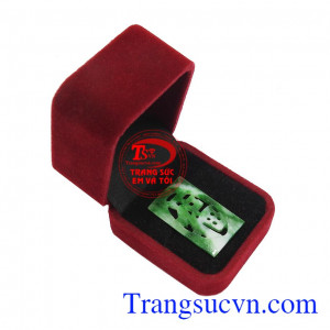 Ngọc Jadeite thiên nhiên