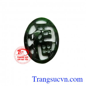 Mặt ngọc chữ phúc cung cấp năng lượng tích cực giúp tinh thần sảng khoái, ý nghĩa mang may mắn, bình an