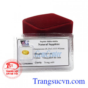 Mặt saphire vàng thiên nhiên thích hợp cho người mệnh kim và mệnh thổ.