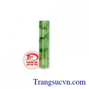 Mặt ngọc cẩm thạch đẹp, mặt ngọc cẩm thạch thiên nhiên, thích hợp làm mặt dây chuyền, chất lượng đảm bảo, giá cả hợp lý, mang đến may mắn, tài lộc cho người mang