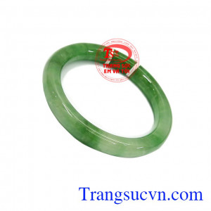 Nguồn năng lượng vô cùng dồi dào mà ngọc cẩm thạch giúp đem lại sức mạnh, sự lạc quan, niềm vui vẻ trong cuộc sống