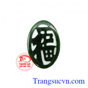 Cẩm thạch chính là những vật tinh túy và quý báu nhất của trời và đất, người dân Việt từ xưa đến nay cũng rất ưa chuộng cẩm thạch