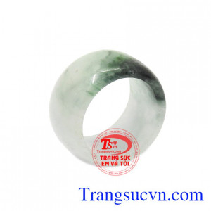 Nhẫn ngọc cẩm thạch hồi xuân