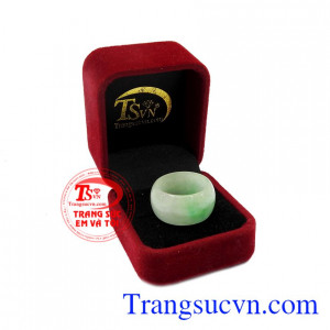 Nơi đáng để bạn gửi trọn niềm tin-Trang sức em và tôi luôn đồng hành cùng các bạn. Nhẫn ngọc tinh tú