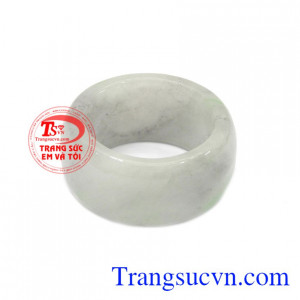 Nhẫn ngọc cẩm thạch trí tuệ với 100% đá ngọc cẩm thạch thiên nhiên đem lại cho bạn một tinh thần,trí tuệ minh mẫn. 