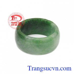 Nhẫn ngọc cẩm thạch vô giá 100% đá cẩm thạch thiên nhiên.