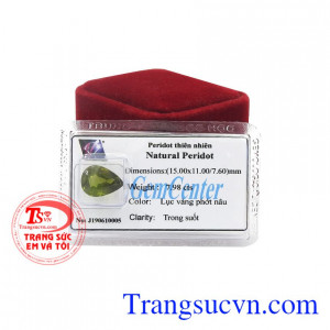 Peridot thiên nhiên mệnh hỏa mang lại sức sống, niềm hy vọng vào tương lai.