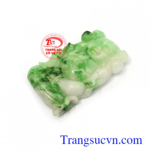 Phật Di Lặc ngọc cẩm thạch là biểu tượng của sự hoan hỉ, bình an và may mắn cho người đeo