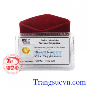 Saphir vàng thiên nhiên gắn liền với sự giàu sang và phú quý. 
