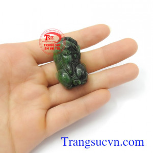 Tỳ hưu ngọc cẩm thạch tiền tài chạm khắc tinh xảo, sắc nét