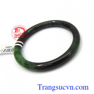 Vòng cẩm thạch lục đậm màu sắc tươi sáng, chất lượng ngọc cao cấp