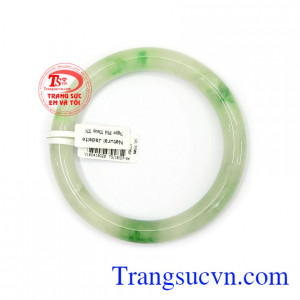 Vòng ngọc bảo vật