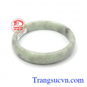 Vòng ngọc cẩm thạch trắng tự nhiên màu sắc đẹp, chất lượng cao