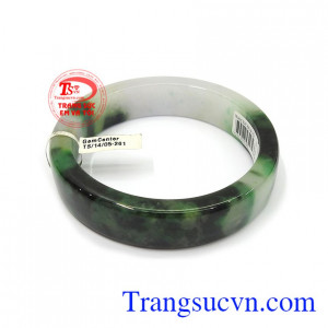 Vòng ngọc cẩm thạch vuông được chế tác từ ngọc cẩm thạch thiên nhiên